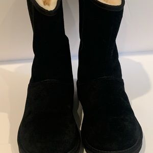 UGG Black Mayfaire Boots